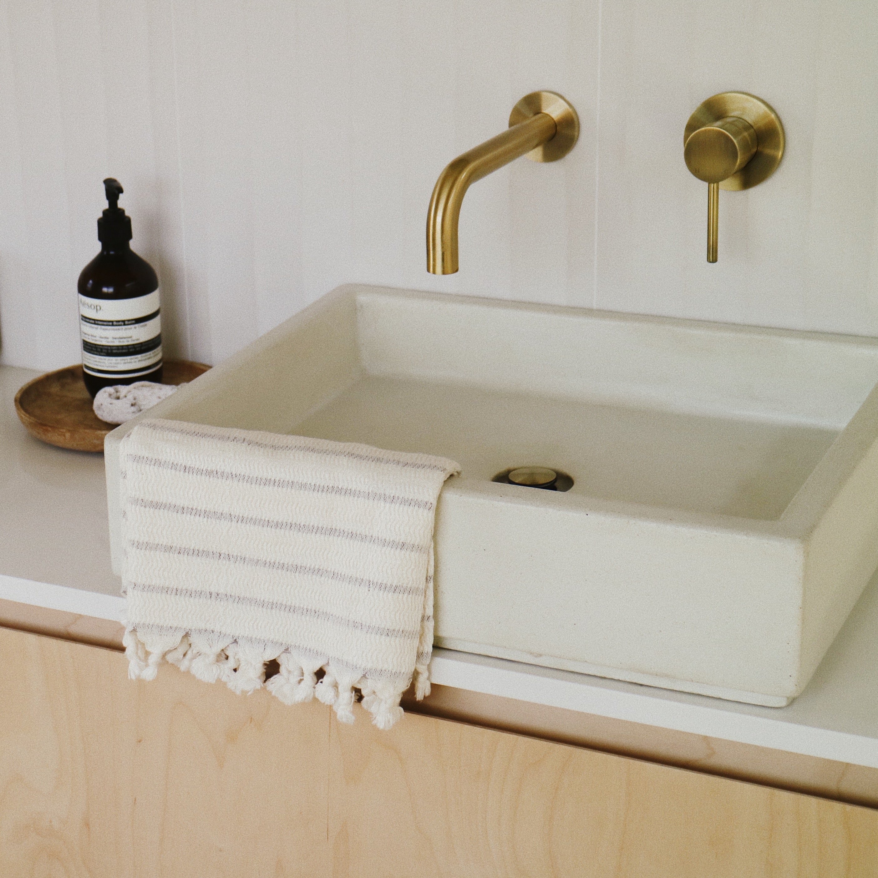 BAMBOO HAND TOWEL - Summah